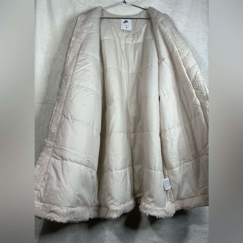 Nike Women's Off-White Teddy Jacket THERMA-FIT - Picture 9 of 11
